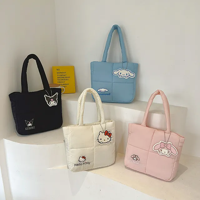 【SANRIO 三麗鷗】羽絨布可愛造型大容量手提袋單肩手提包托特包-酷洛米/美樂蒂/大耳狗/凱 