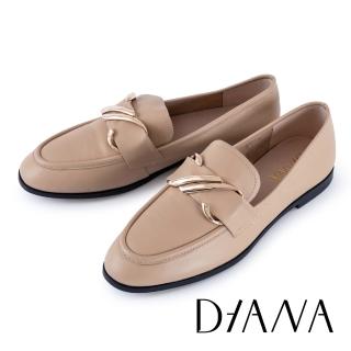 【DIANA】時尚造型釦飾真皮低跟樂福鞋(粉色)