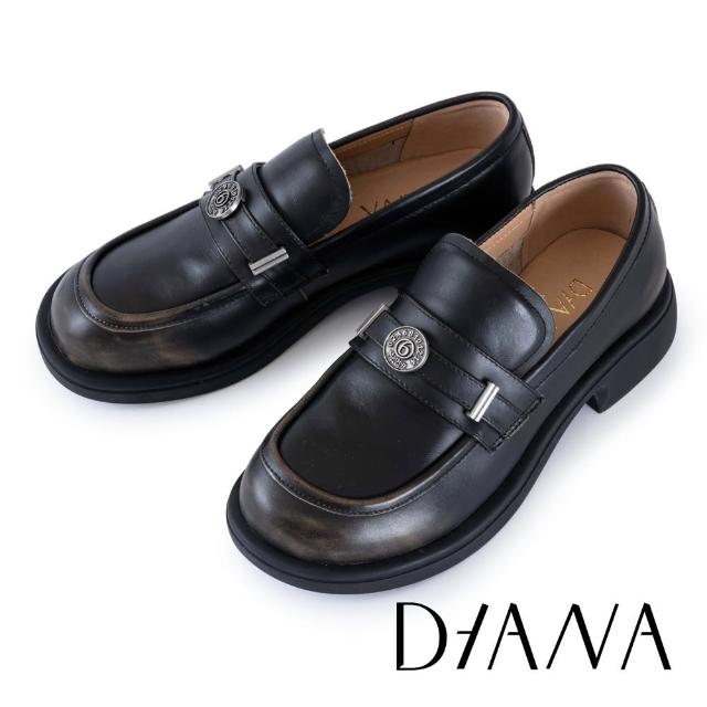 【DIANA】簡約百搭金屬釦飾樂福厚底鞋(黑色)