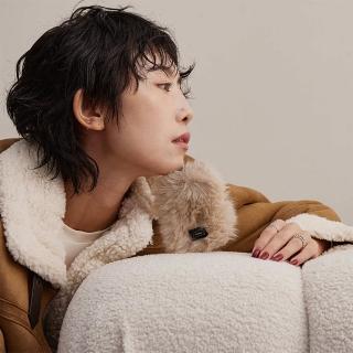 【bitplay】蓬鬆毛球證件套-淺米杏(卡套/掛繩/機能/旅行/員工證/識別證/悠遊卡/防護/時尚)