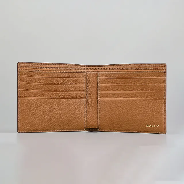 【BALLY】BALLY內裡燙金LOGO滿版三角旗印花設計TPU 8卡對折短夾(深褐x淺棕)