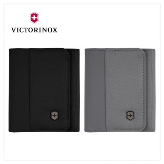 【VICTORINOX 瑞士維氏】Travel Essentials 三摺短夾(653365/653366)