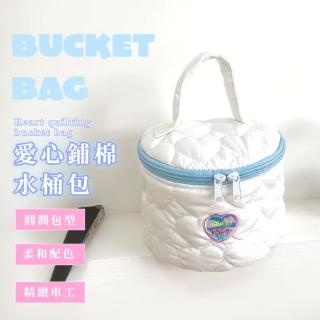 【超大收納】愛心鋪棉水桶包(大容量 化妝包 收納包 手提包 洗漱包 隨身包 保養品)