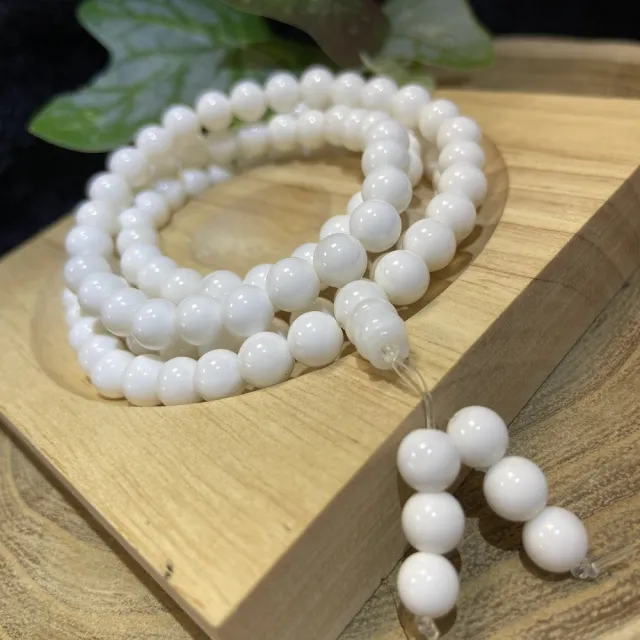 【Cozy 世界水晶原礦與茶】稀缺高白瓷硨磲108顆念珠 6.5mm 44-2(護佑配戴之人平安順遂  安神鎮定)