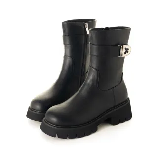 【amai】優雅蝴蝶皮帶釦輕量厚底短靴 短筒靴 襪靴 粗跟 中跟 顯瘦 英倫風 時尚 大尺碼 GB925BK(黑色)