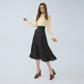 【ILEY 伊蕾】珍珠立領雪紡豹紋緹織長洋裝(杏色；M-XL；1233547003)