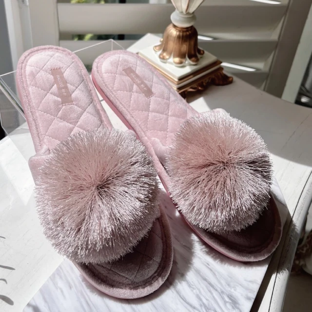 La Felino 羅絲美 絲絨毛球室內拖鞋(C5902)