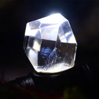 【SmileRocks 石麥】石麥水晶原礦 白水晶帶藍針隨形冰塊 No.623250110(SmilePad 4.5X4.5底板)