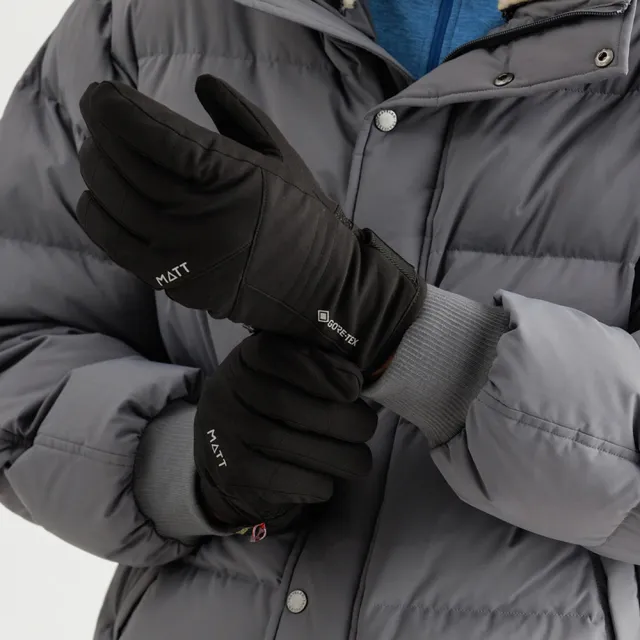 【TRAVELER 旅行者】男女適用MATT GORE-TEX PRIMALOFT 防水保暖觸控手套｜ZZ0AE119(手套/男女適用)
