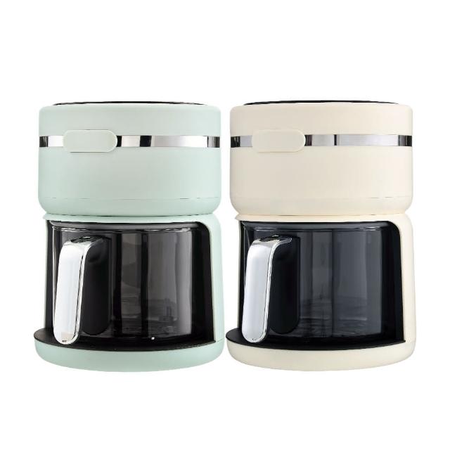  G-PLUS拓勤 GP-J02 多功能料理機，中國製造，尺寸222x370x336mm，110V/60Hz電壓，1000W以上消耗功率，2.75kg輕巧設計，2公升以上大容量，適閤家庭烹飪。附中文說明書及烤盤，1年保固，BSMI許可字號R33F86，提供米黃與粉綠色選擇。強效加熱快速煮食，安全耐用，完美料理家電首選。 