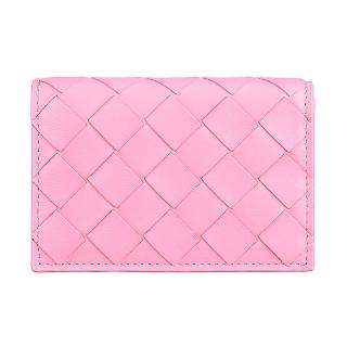 【BOTTEGA VENETA 寶緹嘉】BV BOTTEGA VENETA Intrecciato經典LOGO小編織設計小羊皮2卡釦式卡包(絲帶粉)