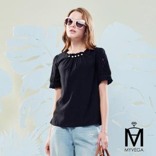 【MYVEGA 麥雪爾】MA領口抽皺鑽飾A-line上衣-黑