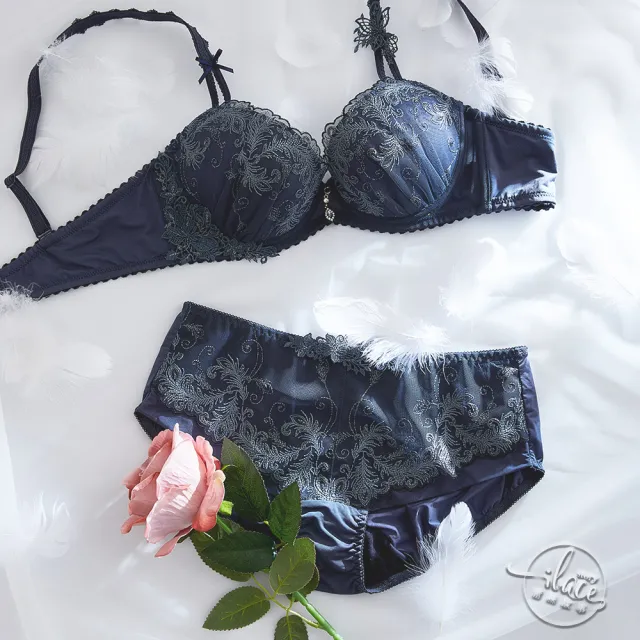 【LADY】夢羽翎嵐系列 刺繡蕾絲/性感內褲/冰絲內褲/涼感內褲/無痕低腰平口褲 M-XL(藍霧灰/奶油糖霜)