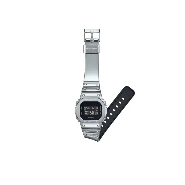 【CASIO 卡西歐】G-SHOCK 金屬光澤 金屬錶殼 經典方型 銀_GM-5600YM-8_43.2mm