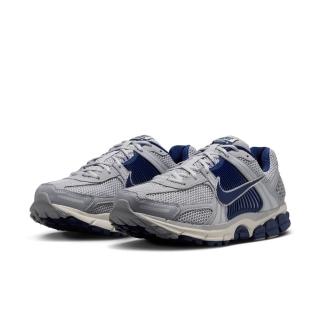 【NIKE 耐吉】休閒鞋 復古慢跑鞋 氣墊 男 灰藍 NIKE ZOOM VOMERO 5(FB9149003)