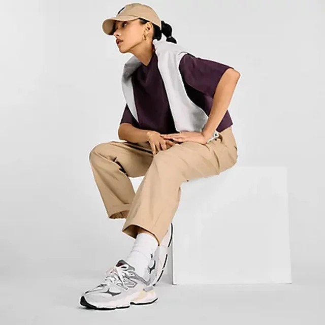【NEW BALANCE】NB 錐形褲 長褲 休閒褲 運動褲 工裝褲 女款 卡其色(AWP43536SOT-F)