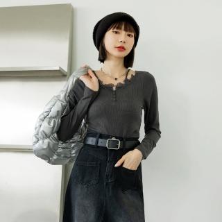 【OB 嚴選】假兩件蕾絲拚接半門襟合身長袖上衣 《AB19944》