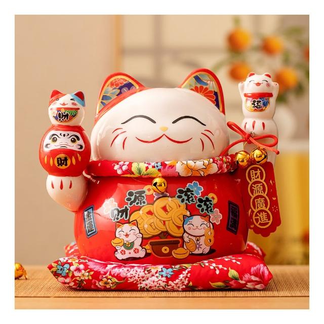 【摩達客】春節開運招財☆紅色財源滾滾達摩招財貓_含坐墊_撲滿存錢桶擺飾桌飾