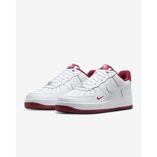 【NIKE 耐吉】運動鞋 休閒鞋 男鞋 女鞋 AIR FORCE 1 07 LV8 白 紅 刺繡 小勾 AF1(HM9483100)