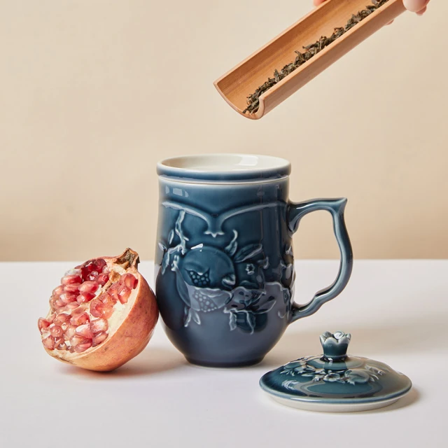 ShakeSphere 視窗款膠囊雪克杯-消光白/黑色窗(乳