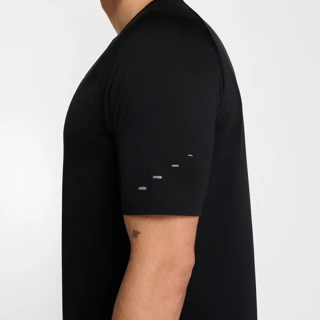【NIKE 耐吉】短袖上衣 男 訓練 慢跑 AS M NK DFADV STRIDE SS TOP 黑 HV5204-010