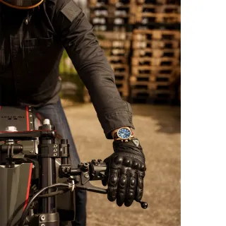 【TW Steel】VOLANTE 金色藍面計時碼錶