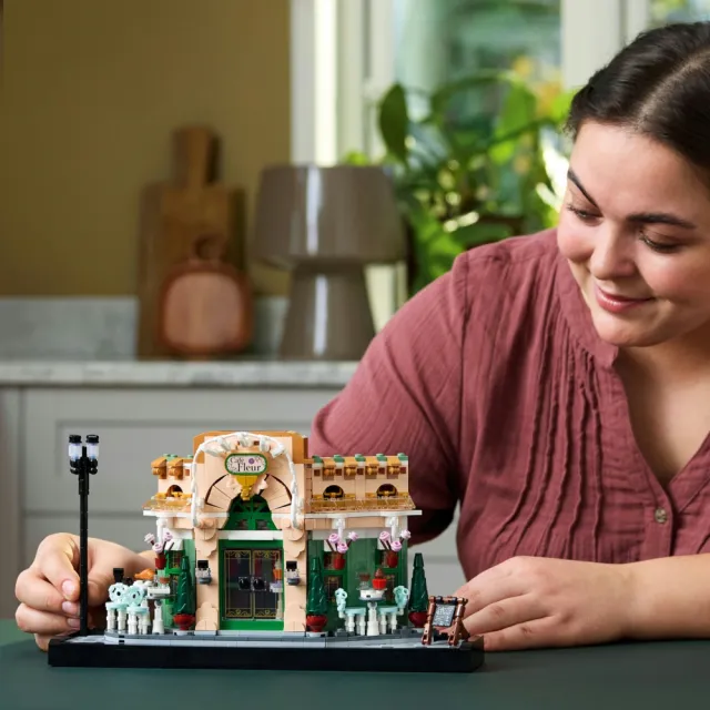 【LEGO 樂高】Icons 10362 法國咖啡館(建築模型 居家擺設 兒童積木 玩具模型)