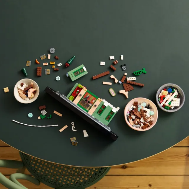 【LEGO 樂高】Icons 10362 法國咖啡館(建築模型 居家擺設 兒童積木 玩具模型)