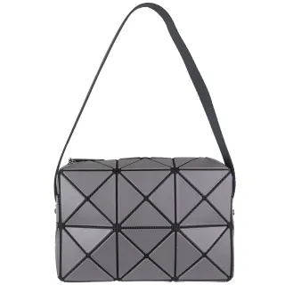 【ISSEY MIYAKE 三宅一生】BAOBAO 皮紋方格2x3立體斜背包(灰色/小)