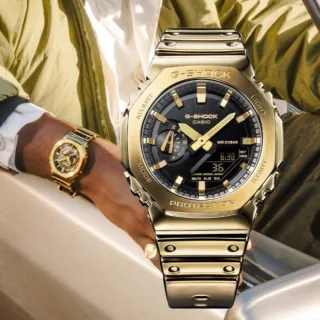 【CASIO 卡西歐】G-SHOCK 金屬光澤 金屬錶殼 八角形雙顯手錶44.4mm-金(GM-2100YMG-9A)