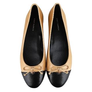 【TORY BURCH】TORY BURCH金色雙T LOGO蝴蝶結綴飾拼色設計皮革芭蕾平底鞋(米x黑)