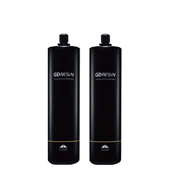 GUNG DAI宮黛 GD RESIN GUNG DAI 宮黛 GD RESIN 採用優質樹脂材質打造的快拆式設計,輕巧耐用,適合日常美妝使用。新品保證無瑕疵,提供穩定固定與快速拆卸體驗,讓您的宮黛妝容更完美持久。理想選擇給追求高效美妝的您!
