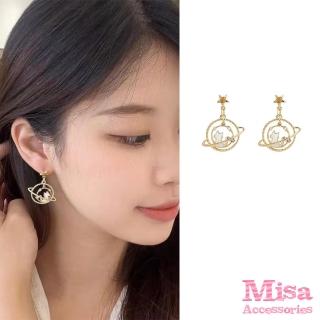 【MISA】韓國設計金屬風環繞星球可愛貓咪造型耳環(金屬風耳環 星球耳環 貓咪耳環)