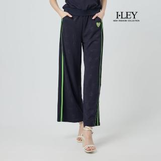 【ILEY 伊蕾】立體壓紋跳色配條直筒長褲(深藍；M-2L；1252686504)
