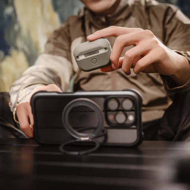 【MAGEASY】AirPods 4 Odyssey 抗衝擊磁扣耳機殼(附贈15mm手繩)