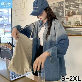 【Shiny 藍格子】漸變色寬鬆雙口袋牛仔襯衫外套 V5045 現+預(女裝 罩衫)