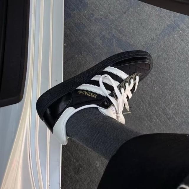 【adidas 愛迪達】ADIDAS ORIGINALS HANDBALL SPEZIAL 黑白格紋小香風 休閒鞋(JP5669)