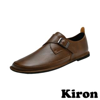 【Kiron】低跟皮鞋/時尚個性金屬皮帶釦飾低跟皮鞋-男鞋(棕)