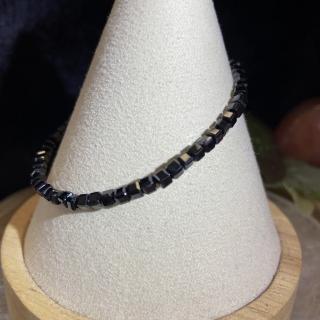 【Cozy 世界水晶原礦與茶】黑尖晶小方塊 3mm+ 29-3(消磁化煞增能量)
