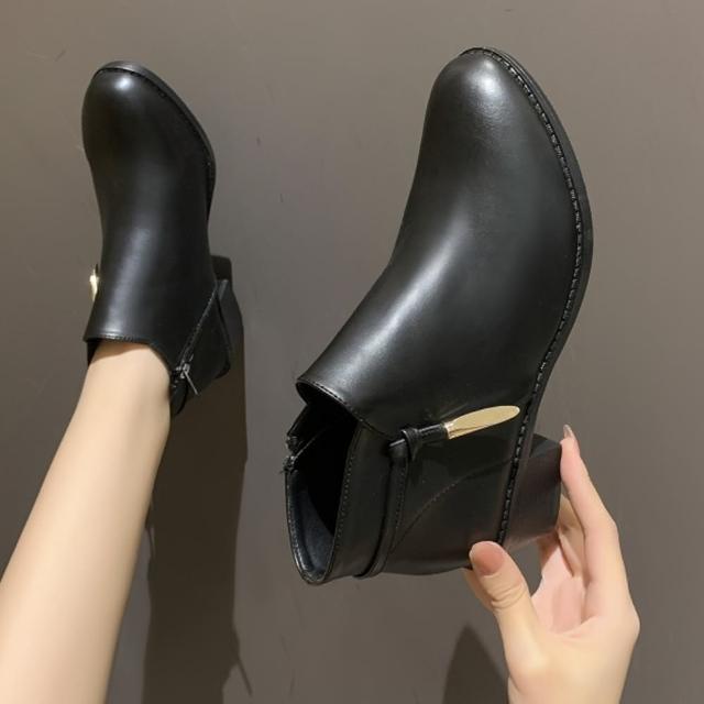 【baibeauty 白鳥麗子】MIT經典皮革微V口金飾低跟短靴(圓頭靴)