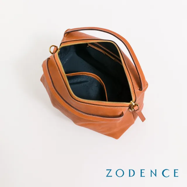 【ZODENCE 佐登司】HAN義大利植鞣革垂墜感雙提把斜背包(經典駝)