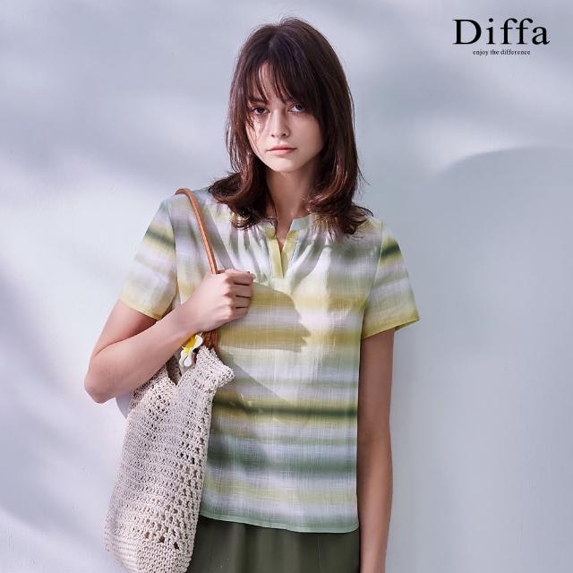 【Diffa】暈染條前領開衩設計上衣-女