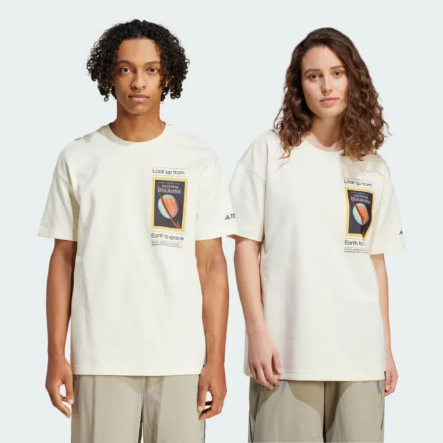 【adidas 愛迪達】Ng U Ar F Gfx T 男女 T恤 運動上衣 休閒短袖 國家地理 米 亞版(JD5962)