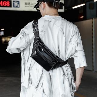 【LEEHER】胸包/腰包/包包/側揹包/斜揹包/手機腰包/防水腰包/情侶包包/隨身小包/黑色包包/皮革包包