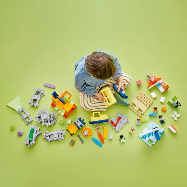 【LEGO 樂高】得寶系列 10428 大型互動式社區列車(火車玩具 幼兒積木 兒童玩具 學習積木 禮物)