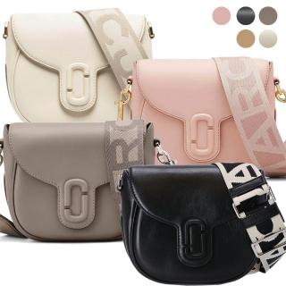 【MARC JACOBS 馬克賈伯】THE J MARC SADDLE BAG 牛皮扣式LOGO織帶斜揹包(多色/任選)