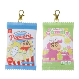 【小禮堂】蠟筆小新 皮革吊飾零錢包鑰匙圈 零食風(平輸品)