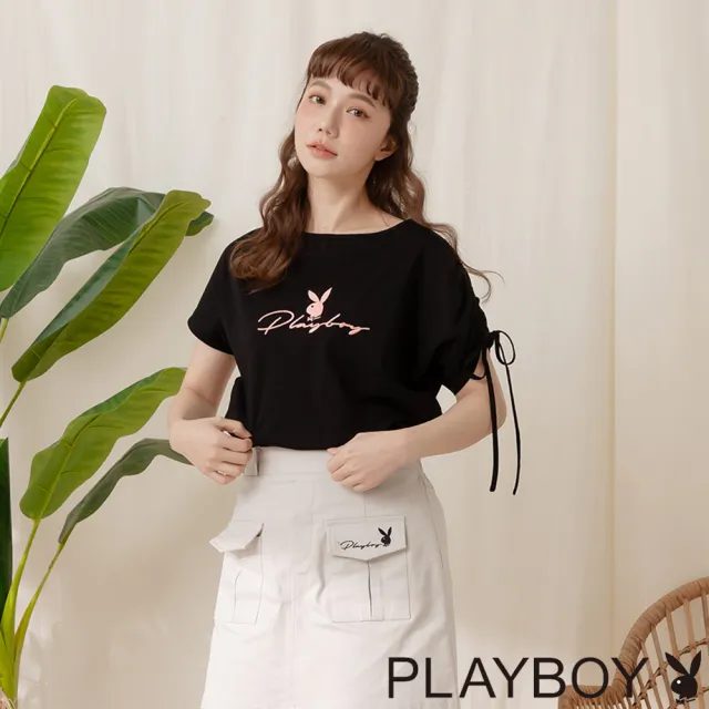【PLAYBOY】不對稱草寫刺繡涼感(黑色)