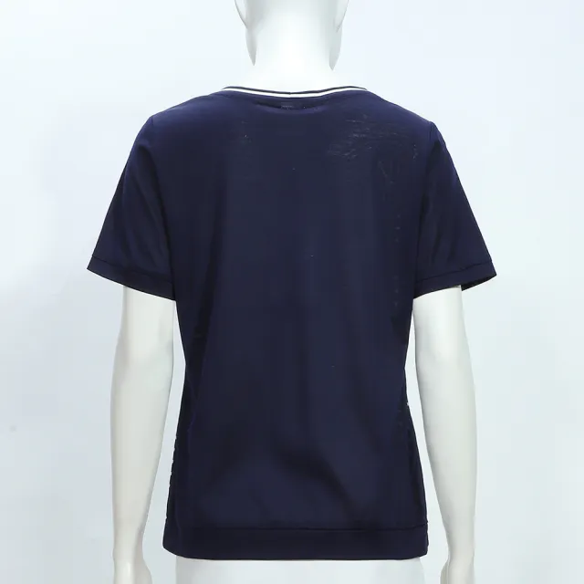 【ILEY 伊蕾】撞色條紋拼接絲光棉上衣(深藍；M-2L；1252181219)