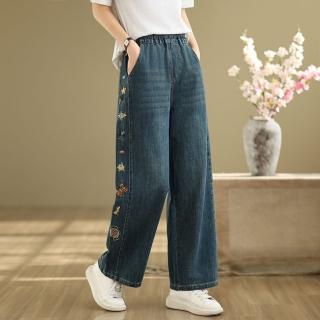 【AKARA】日森風刺繡勳章花邊大長腿直筒牛仔褲(牛仔日系風 森林風 文青風 親子風)